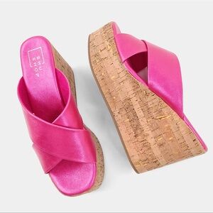 NEW!  ShuShop Fuschia Wedge Sandal Size 6
